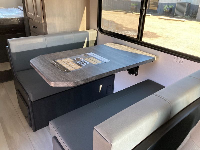 2026 Forest River Sunseeker LE 2250SLEF - Image 12