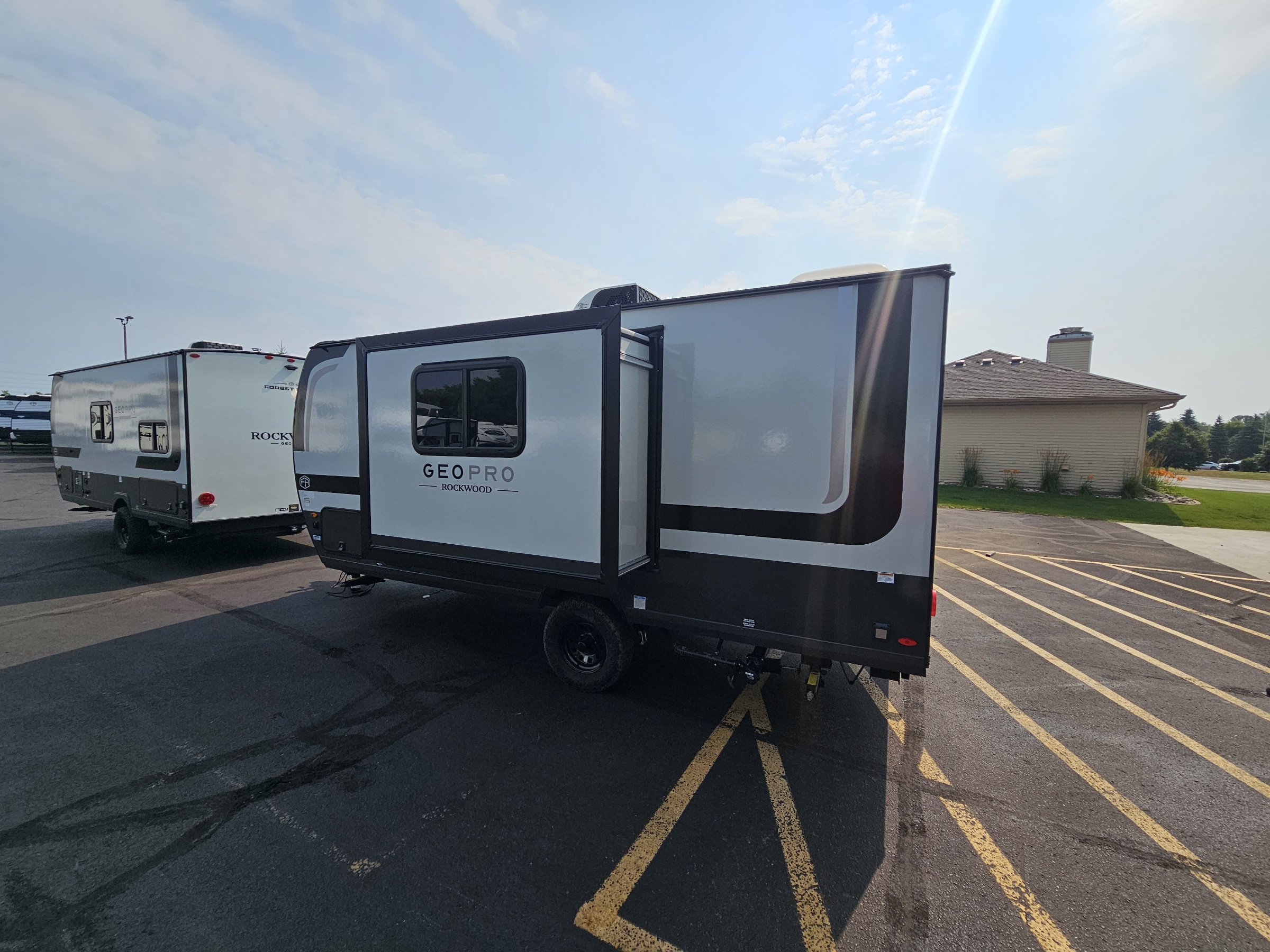 2027 ROCKWOOD GEO-PRO 17SLE - Image 4
