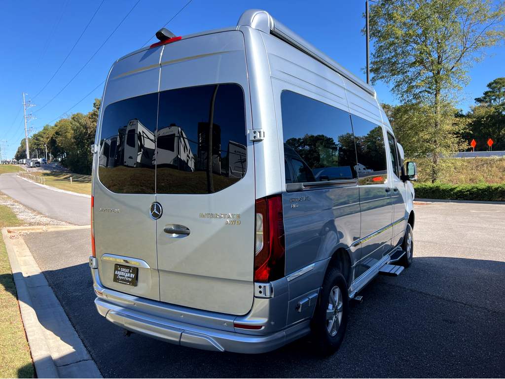 2026 Airstream Interstate 19 SE - Image 4