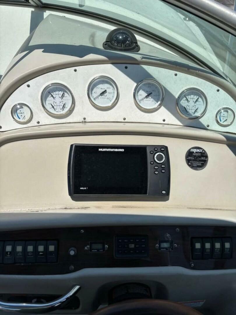 2005 Chaparral 290 Signature - Image 24