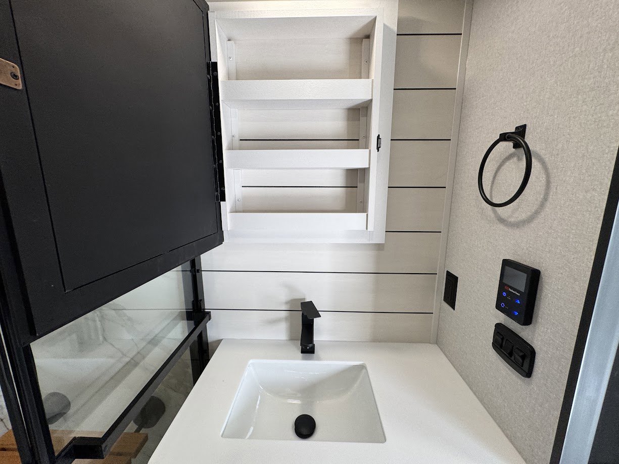 2026 JAYCO PINNACLE 32RLTS - Image 50