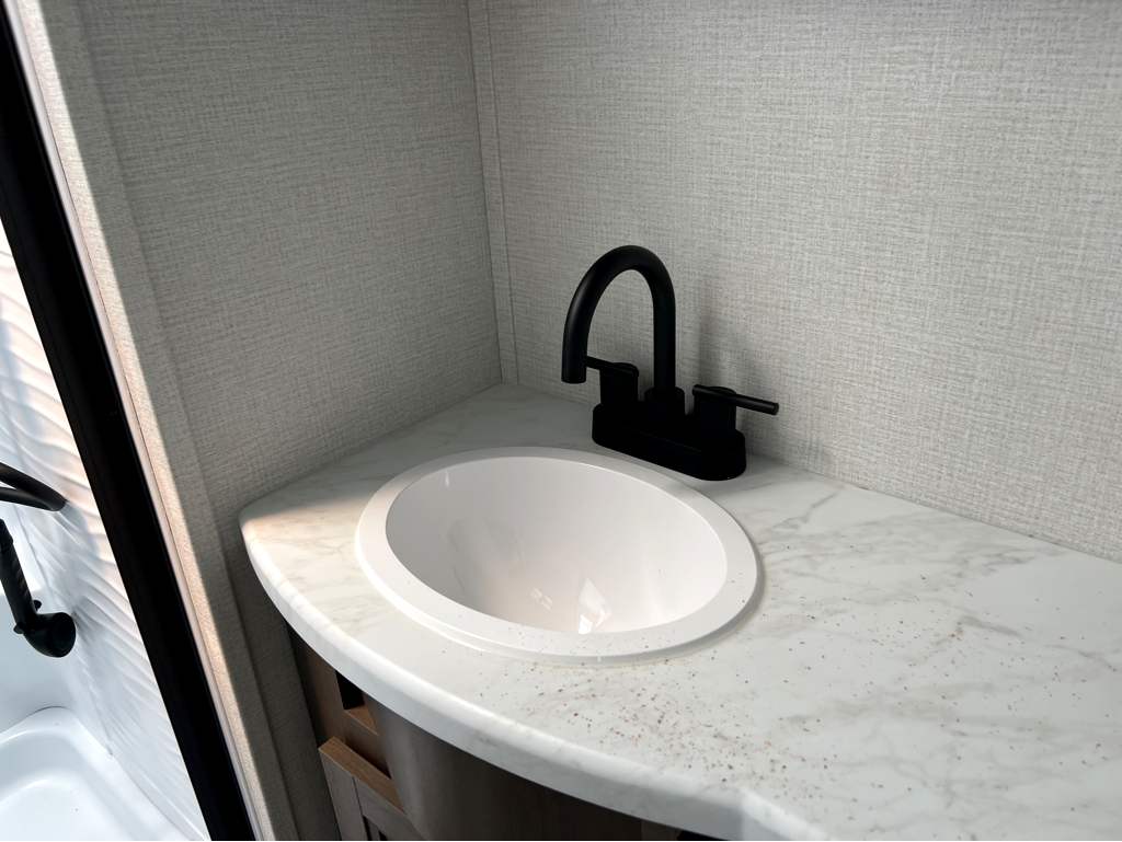 2026 GRAND DESIGN TRANSCEND 315RKT - Image 17