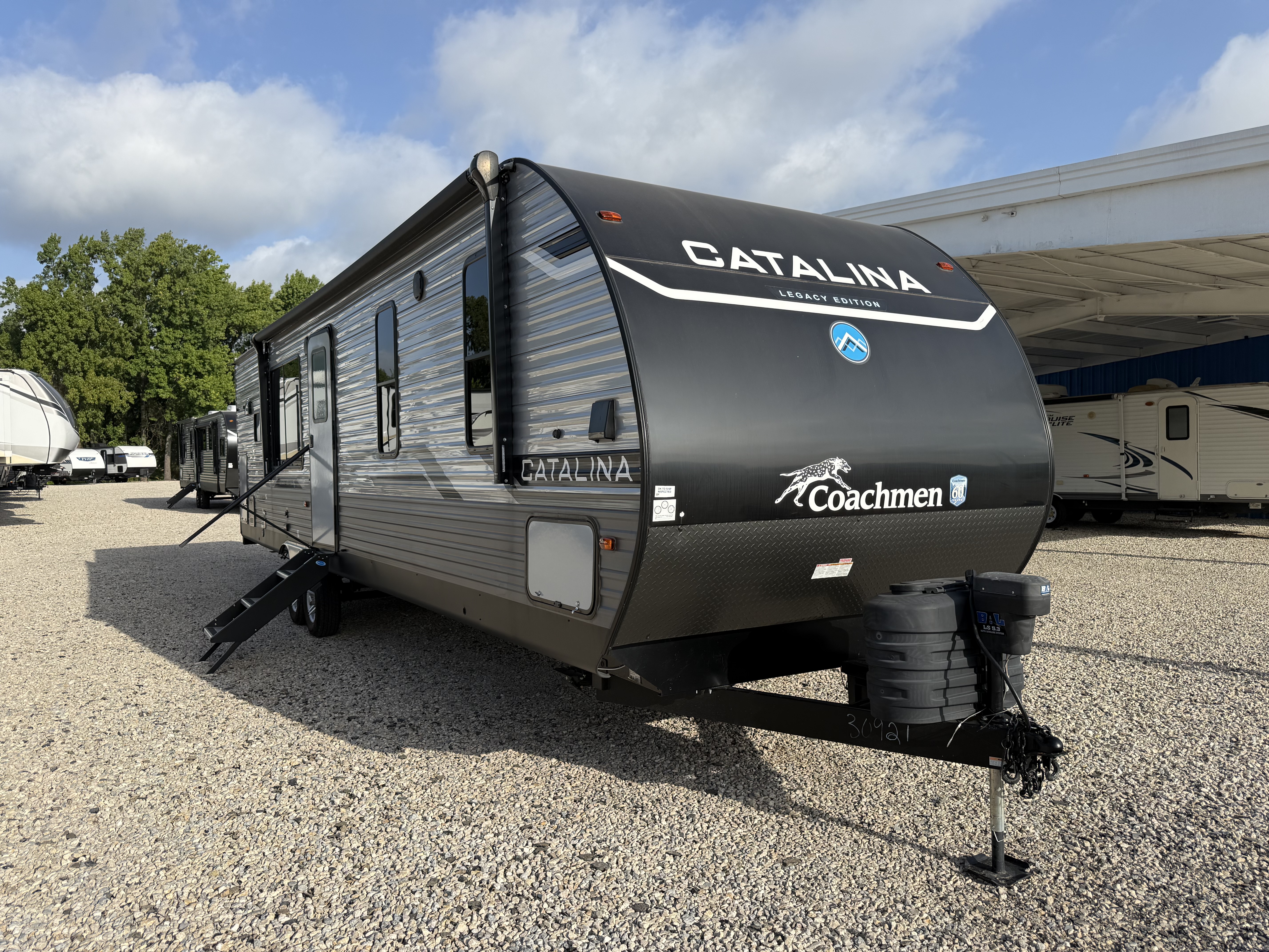 2024 Coachmen Catalina Legacy Edition 303RKDS - Image 1