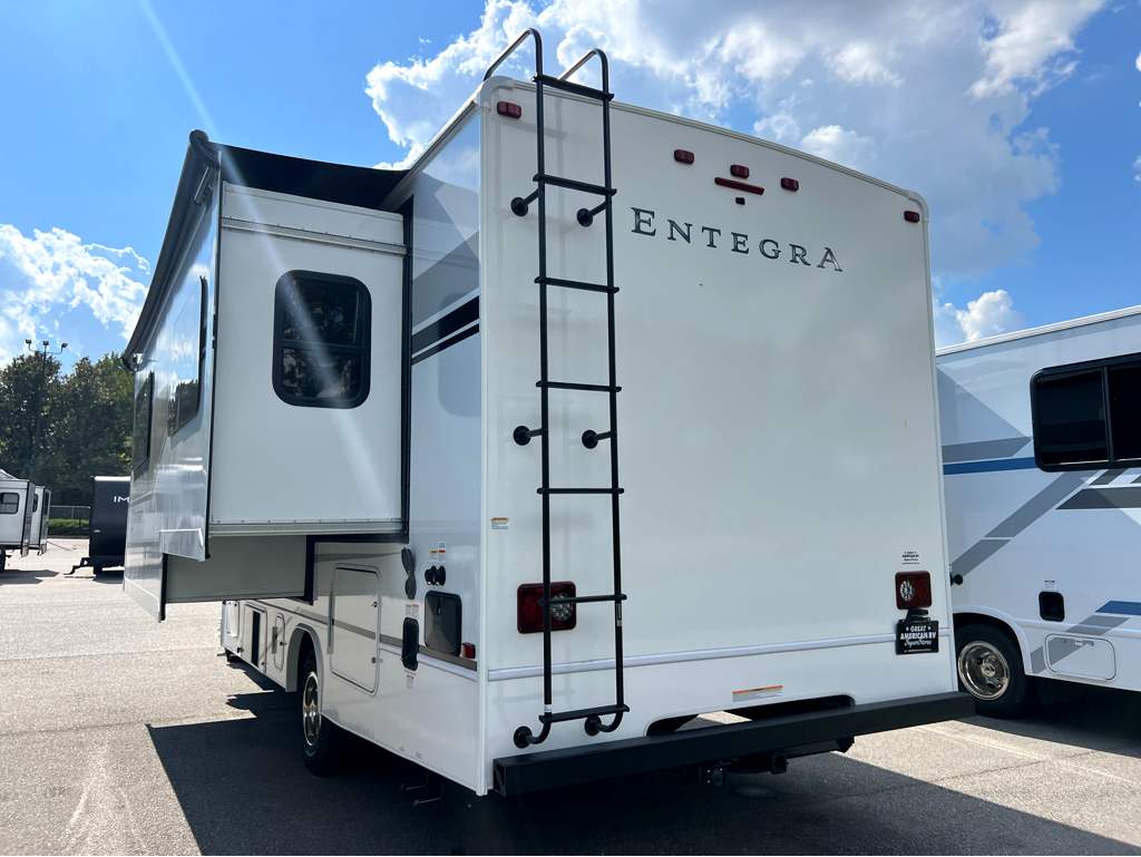 2027 ENTEGRA COACH ODYSSEY 24B - Image 3