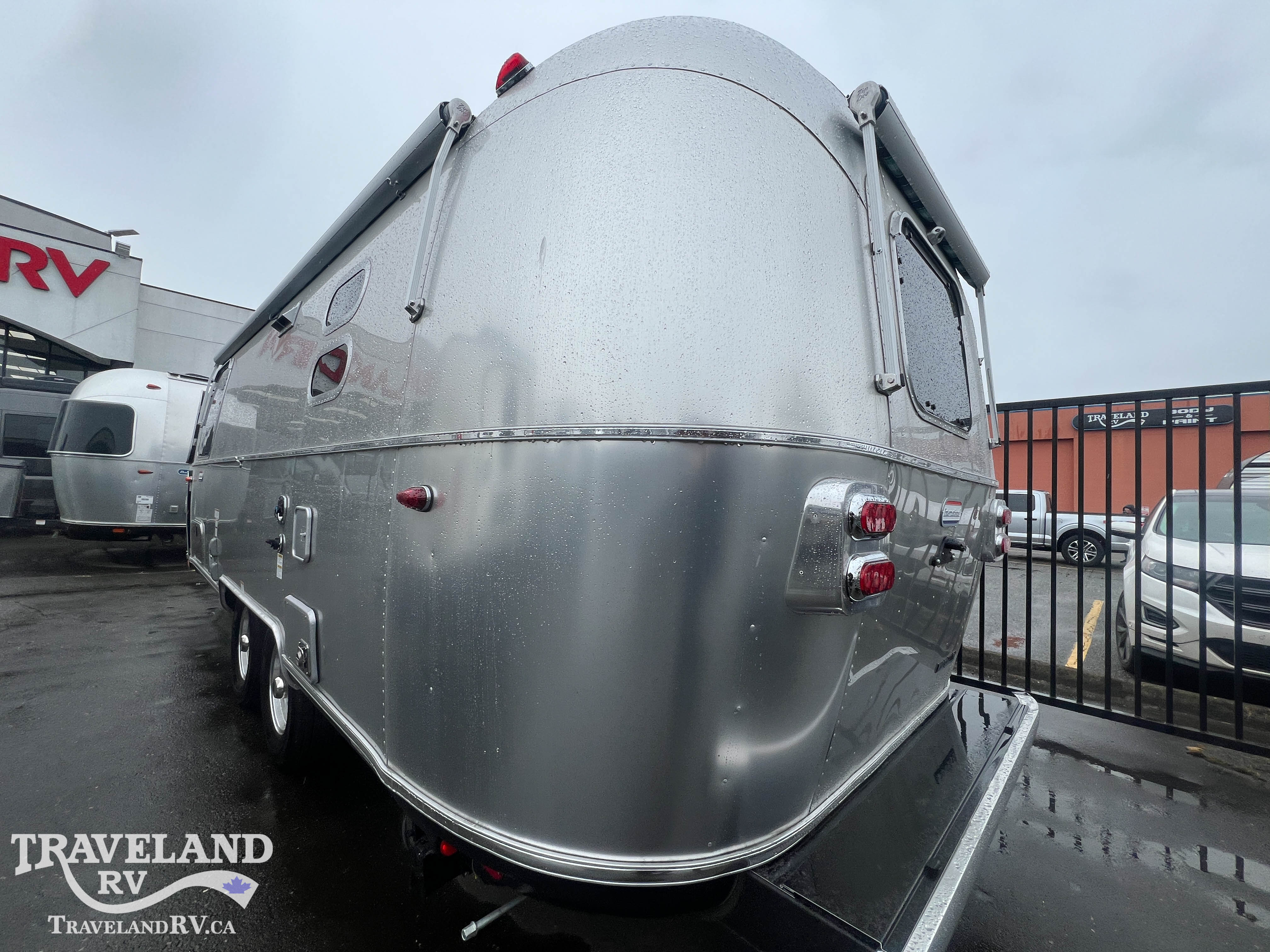 2026 AIRSTREAM 23FBT INTERNATIONAL - Image 5