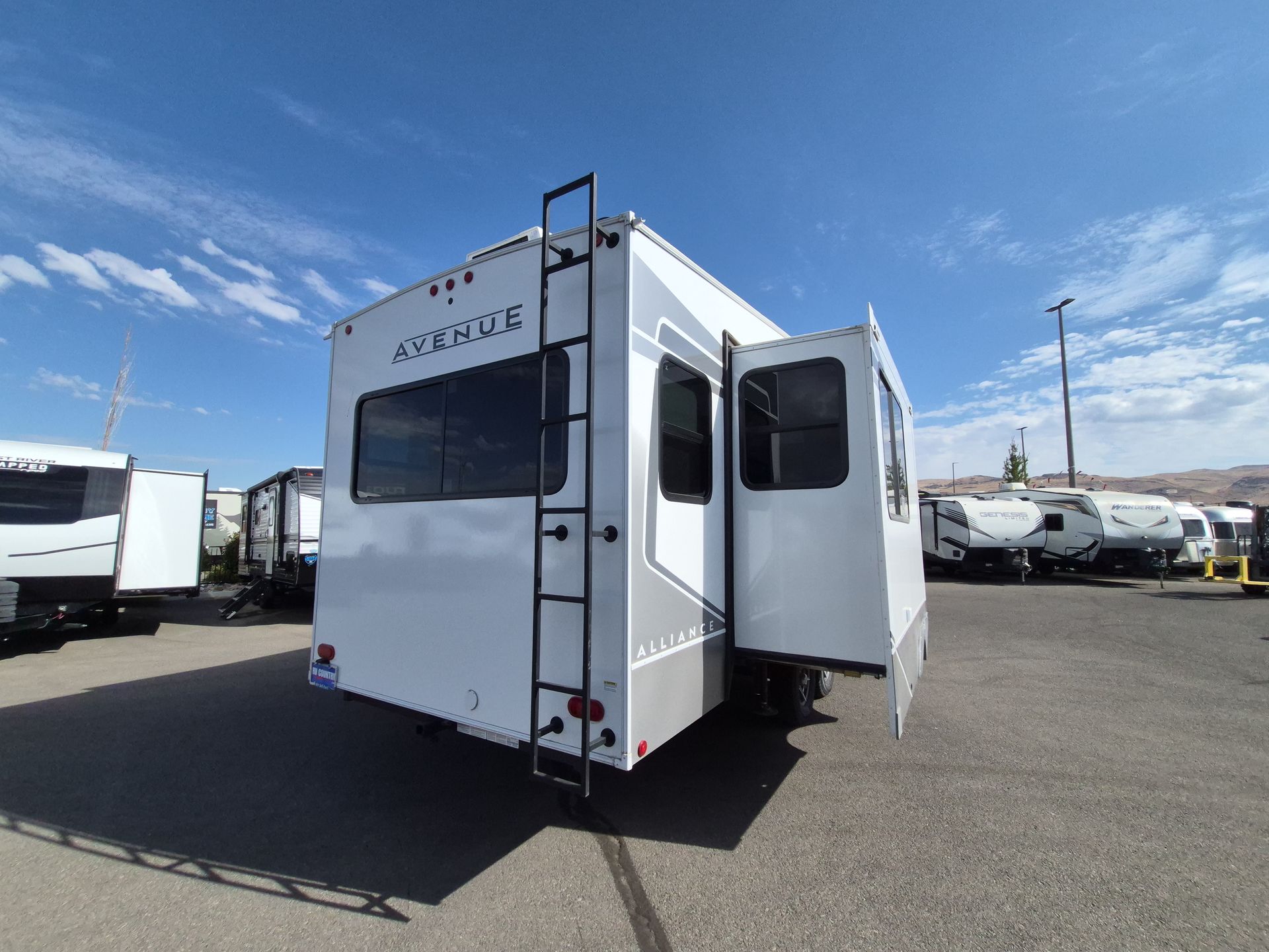 2026 Alliance RV Avenue 25RL - Image 22