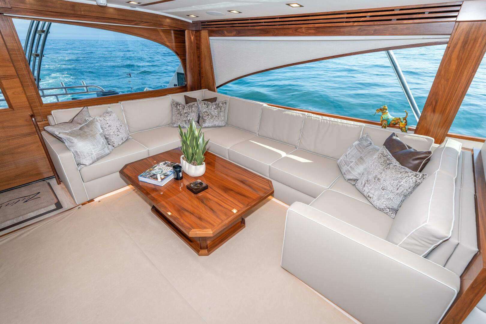 2025 Viking 90 Convertible - Image 4