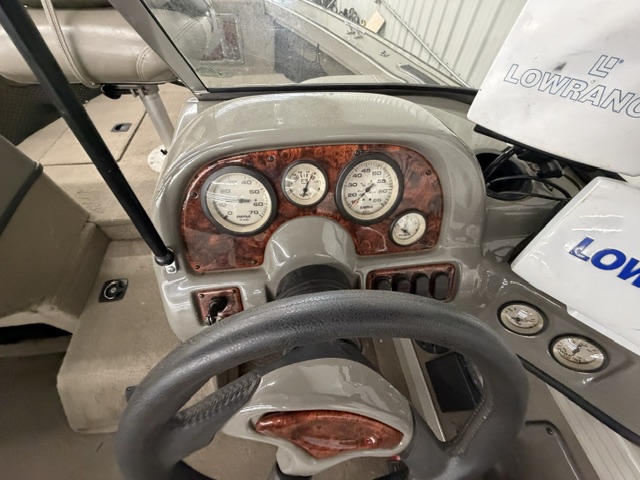 2003 Tracker Targa V18 WT - Image 15
