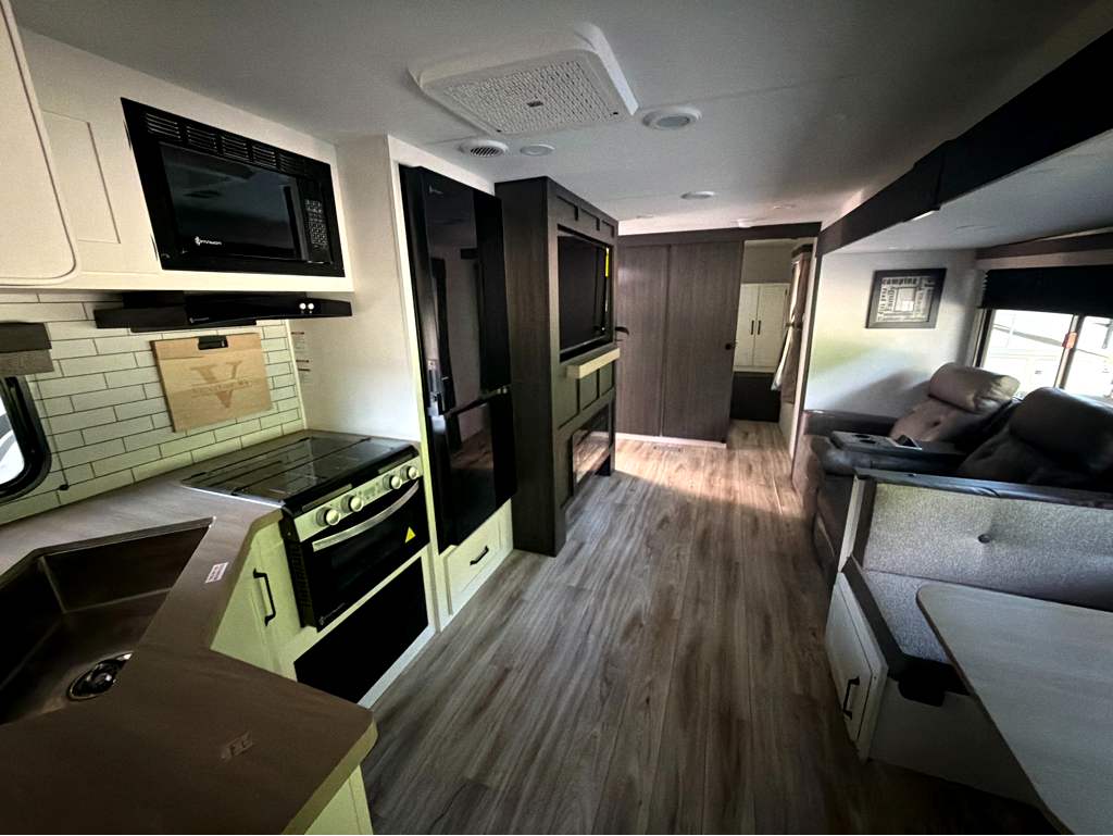 2027 VENTURE RV SIENNA 311VDB - Image 20