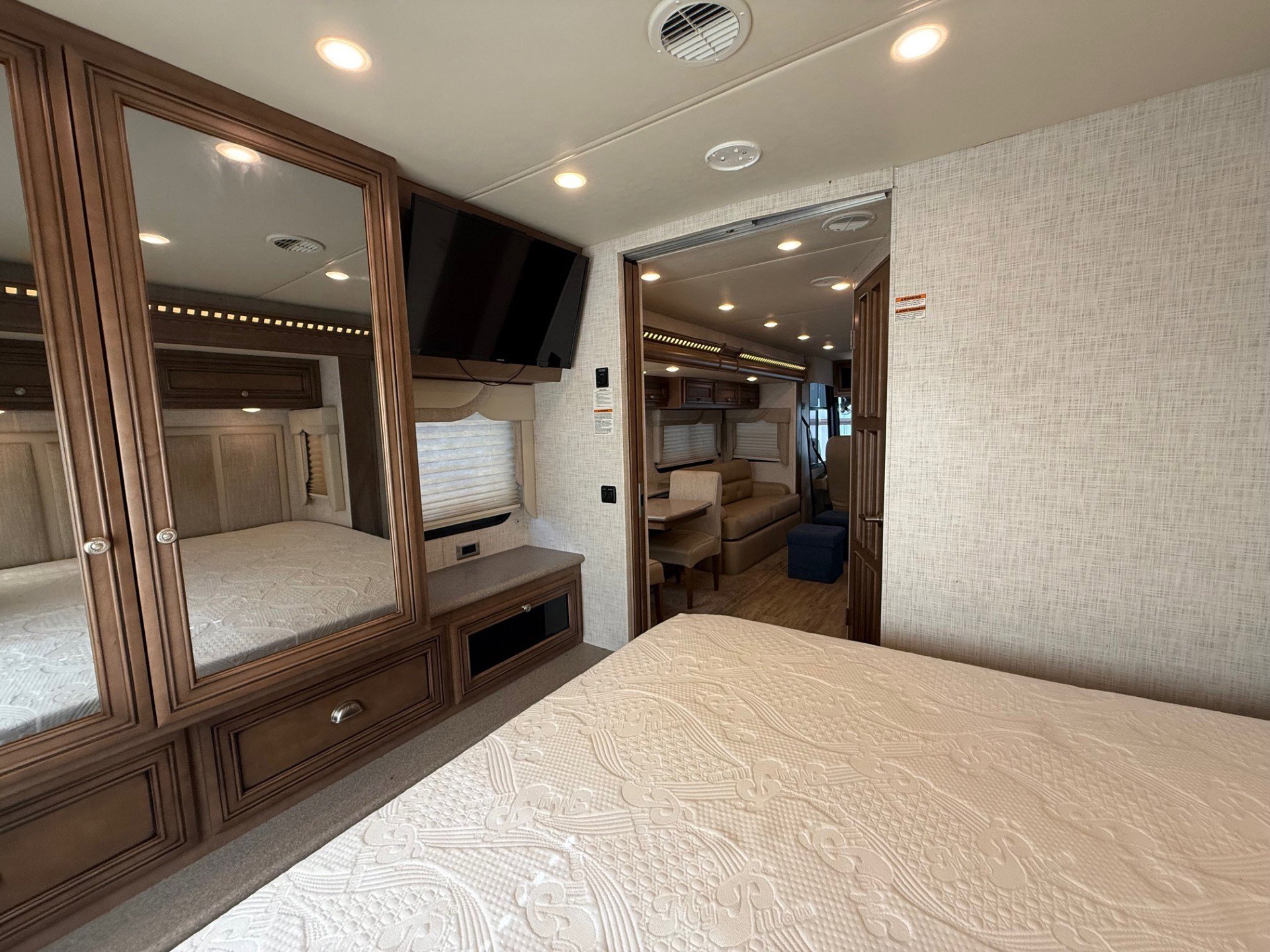 2020 NEWMAR BAY STAR SPORT 2702 - Image 9