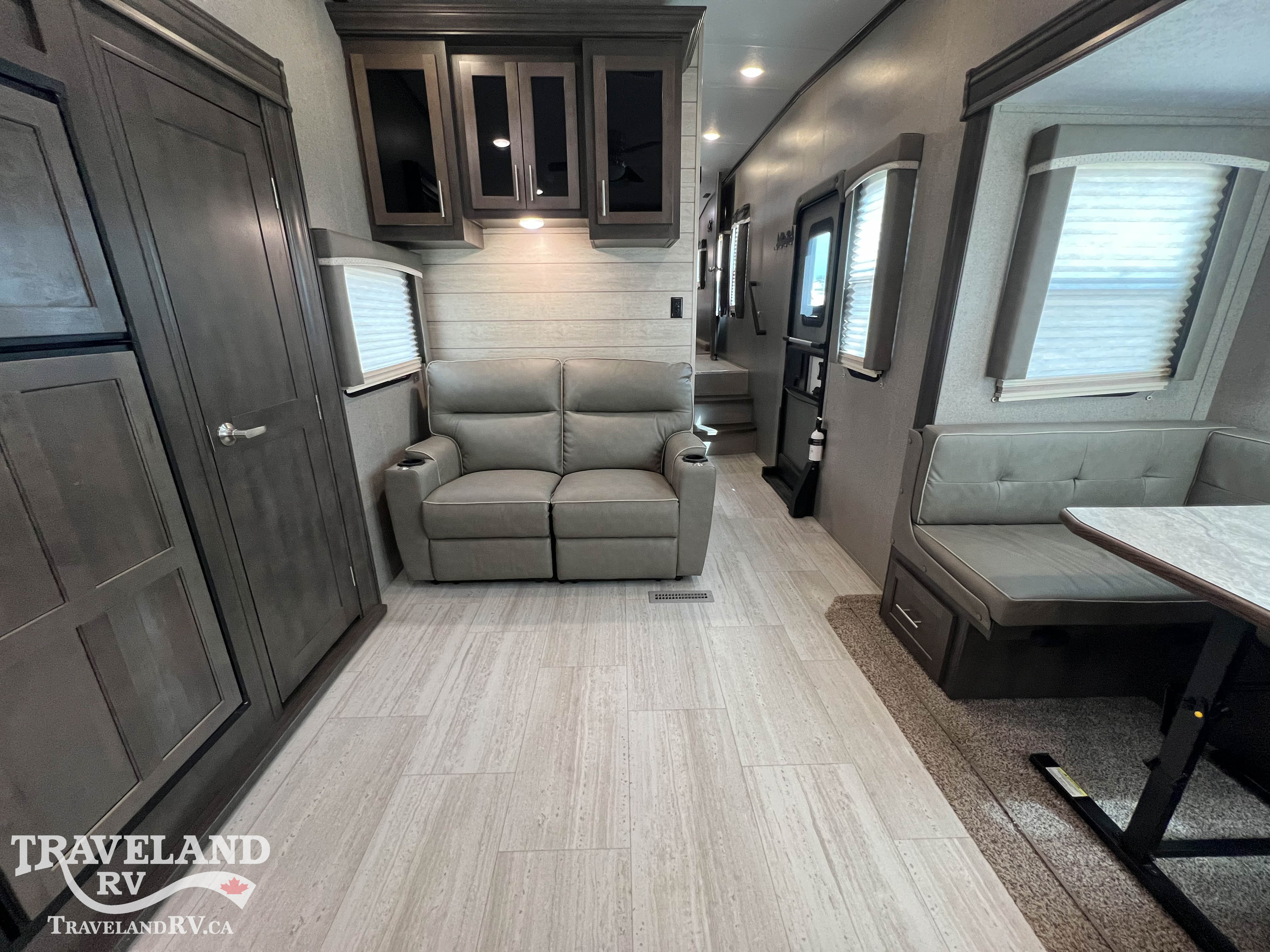 2020 Forest River Rockwood Signature Ultra Lite 2896MB - Image 4