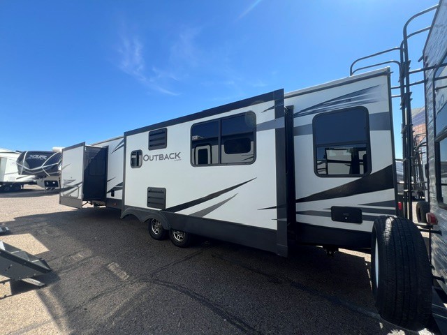 2020 Keystone Outback 330RL - Image 5