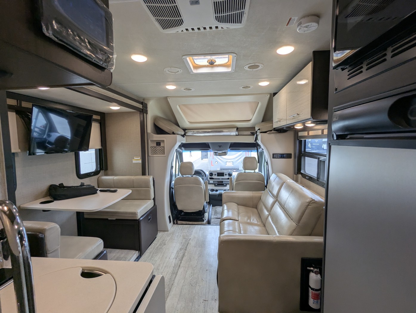 2020 Thor Motor Coach Compass RUV 24SX - Image 23