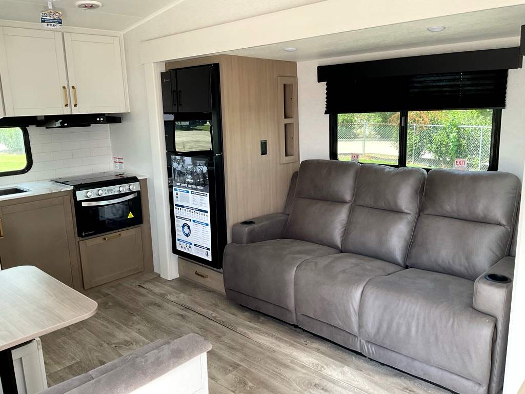 2027 JAYCO Eagle 24 MLE - Image 7