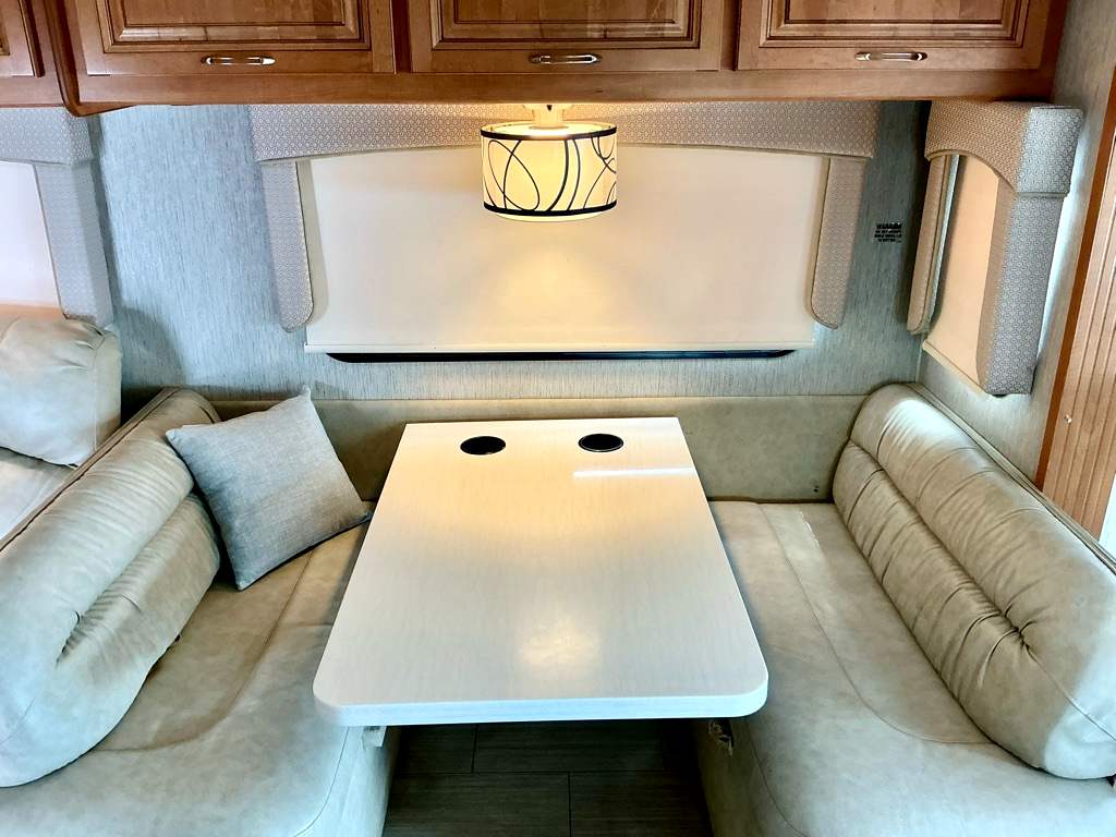 2019 NEXUS 37XCE - Image 16
