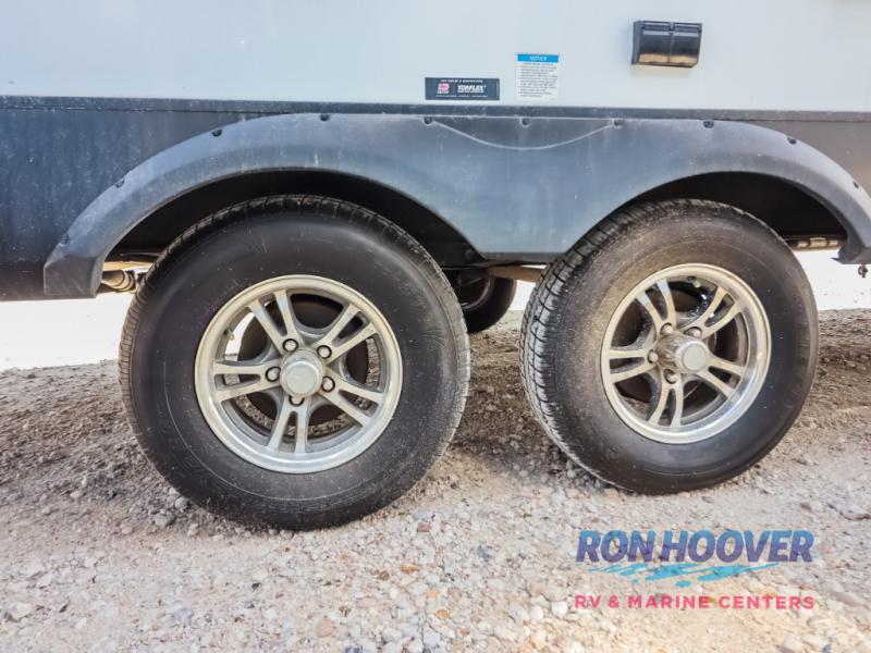 2023 PALOMINO 208SS - Image 26