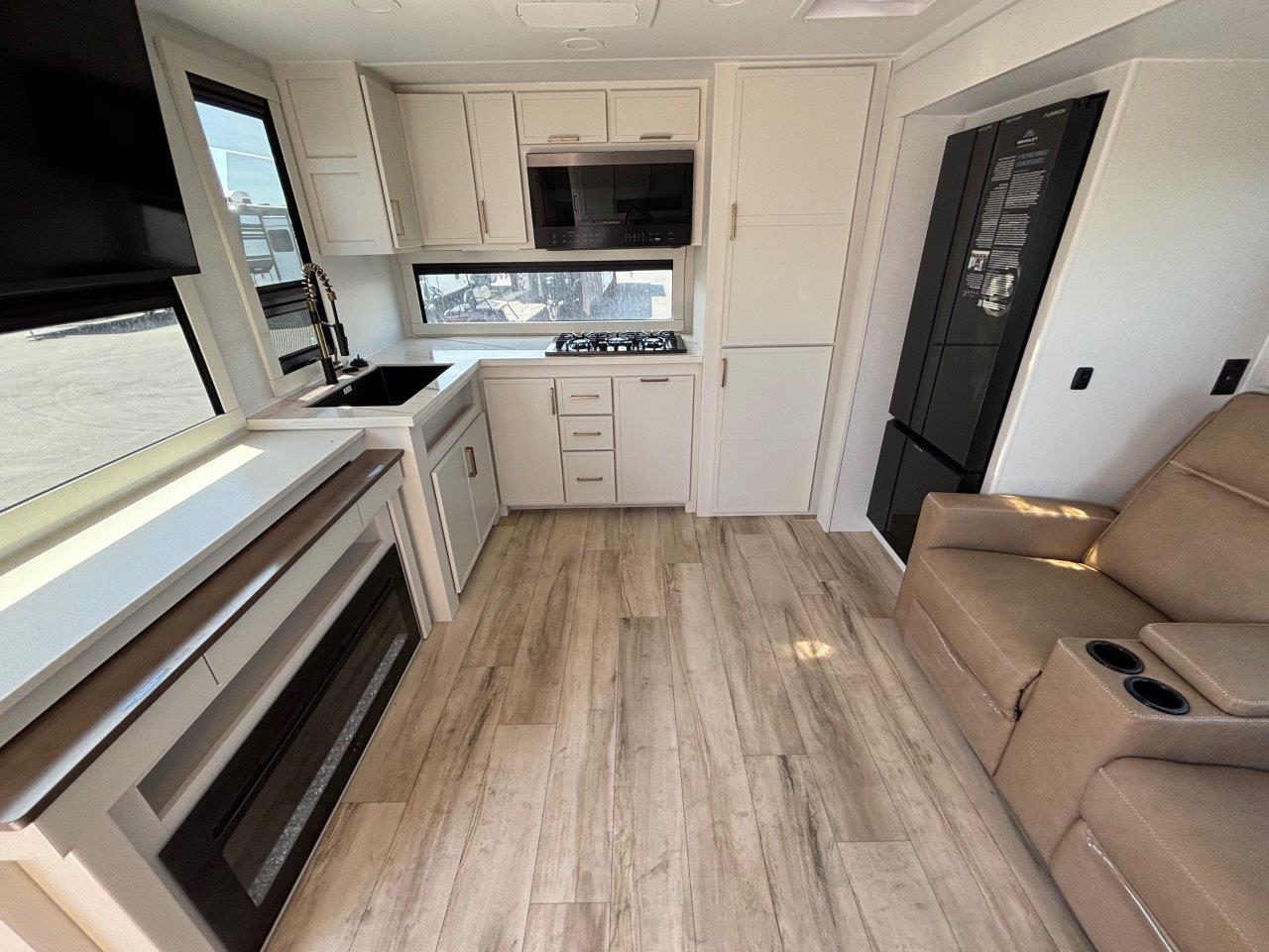 2026 Brinkley RV Model I 275 - Image 5