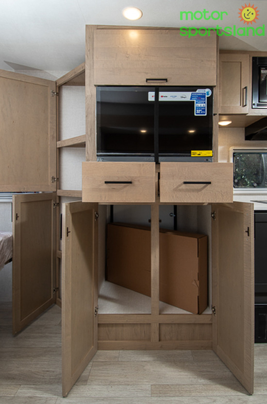 2027 Ember Overland Series 201FBQ - Image 30