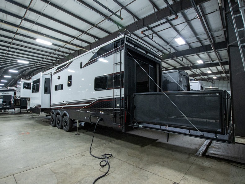 2026 Jayco Seismic 399 - Image 3