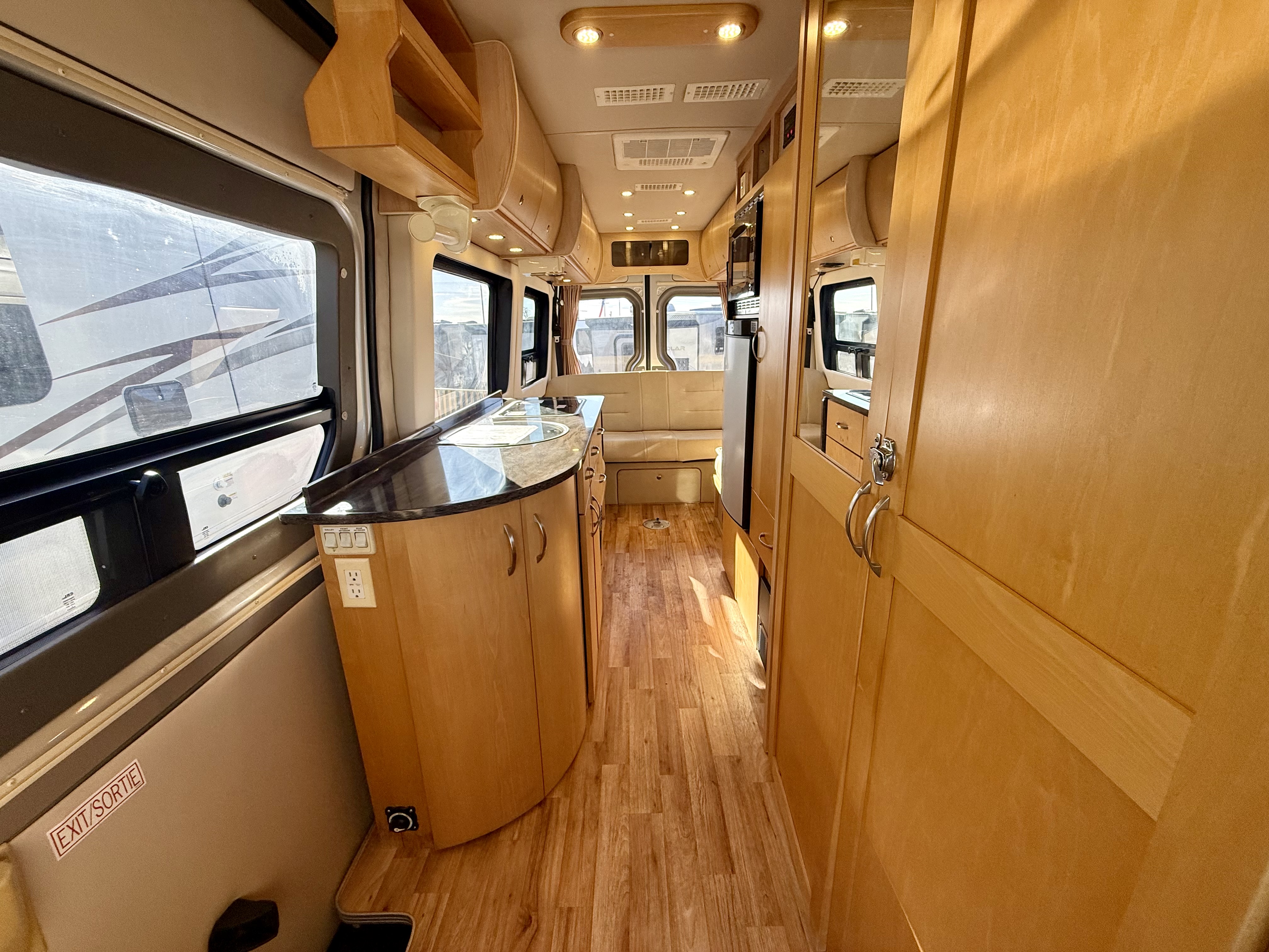 2012 Leisure Travel Free Spirit - Image 10