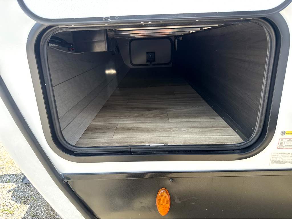 2026 VENTURE RV SPORTTREK 343VIB - Image 7