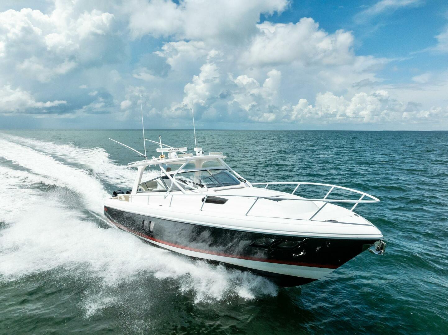 2018 Intrepid 430 Sport Yacht - Image 11