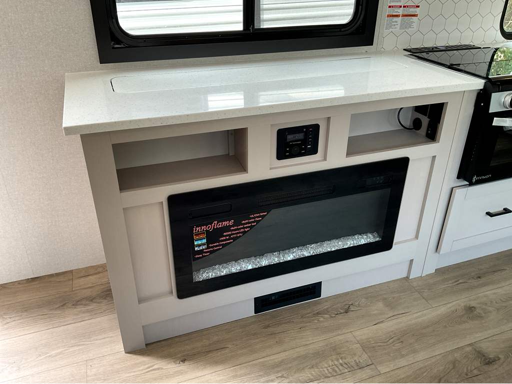 2026 JAYCO Jay Feather 30 RKB - Image 3