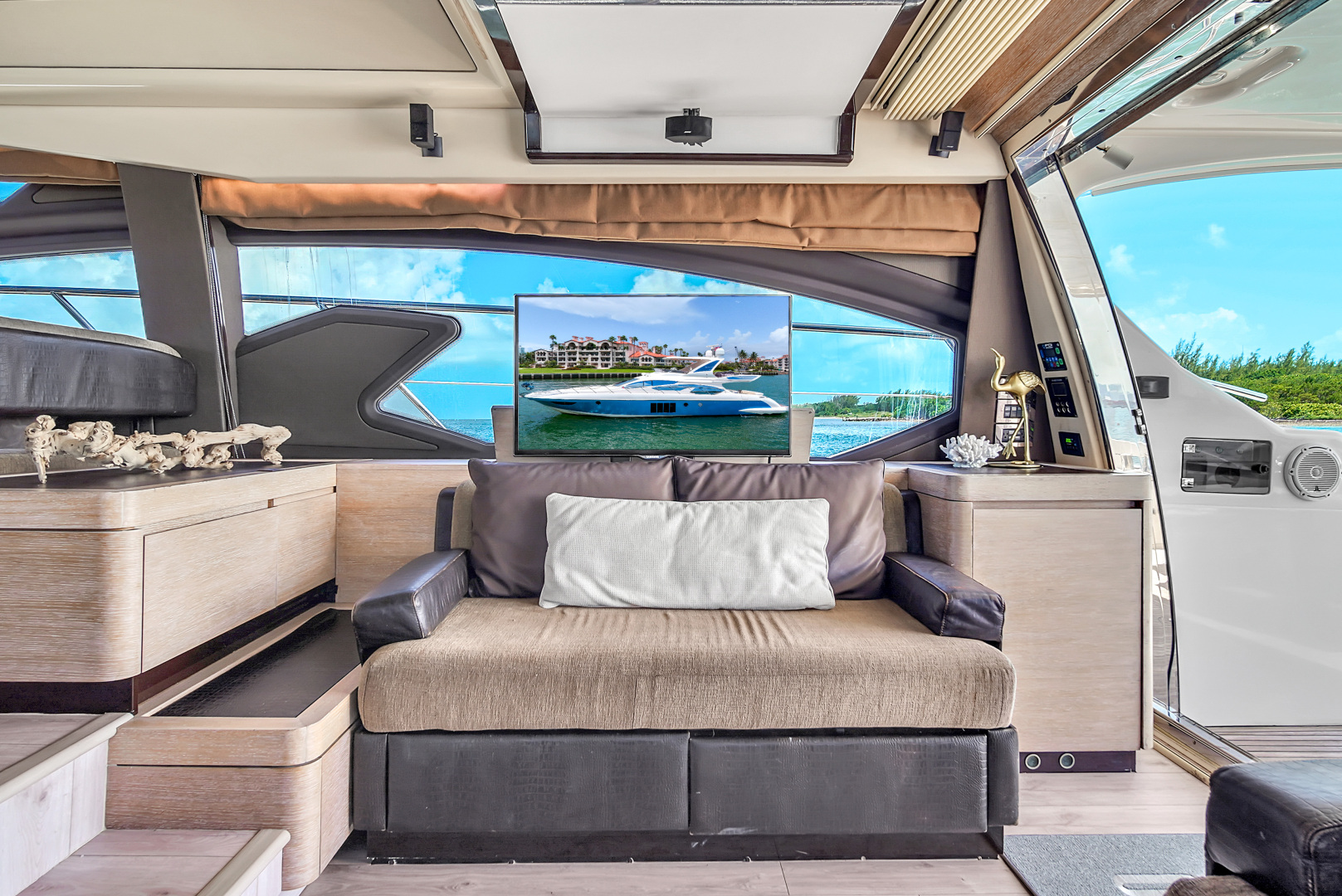 2012 Azimut 64 FLY - Image 53