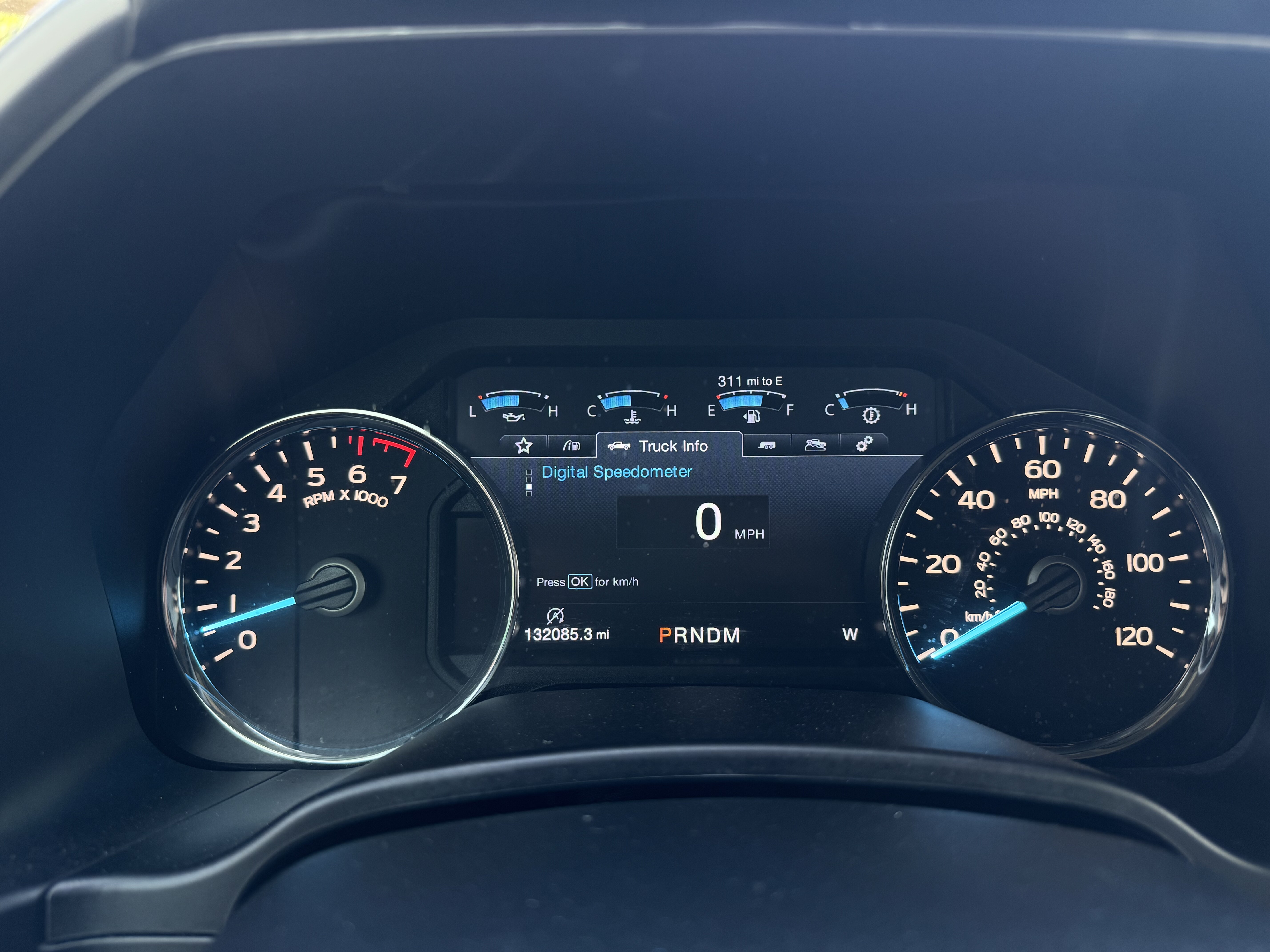 2019 Ford F150 Crew Cab XLT 4WD - Image 30