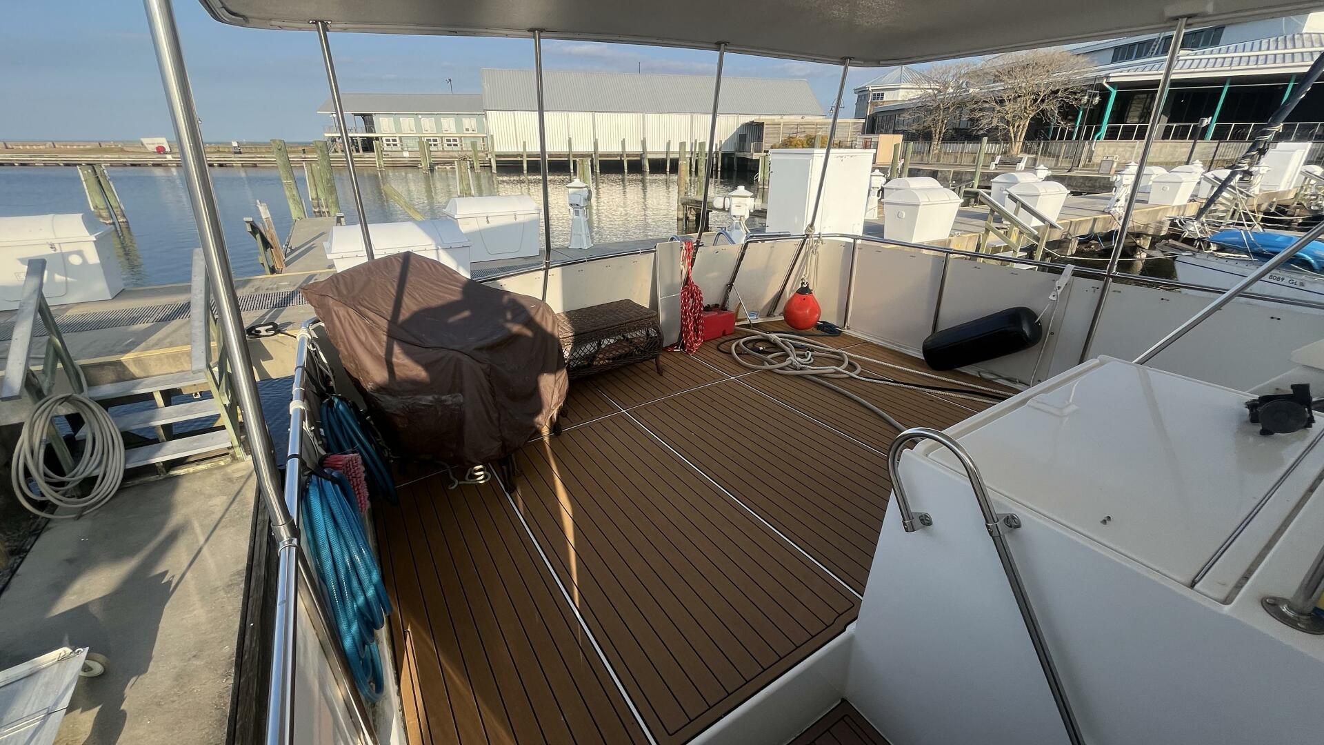 1994 Hatteras Double Cabin - Image 15
