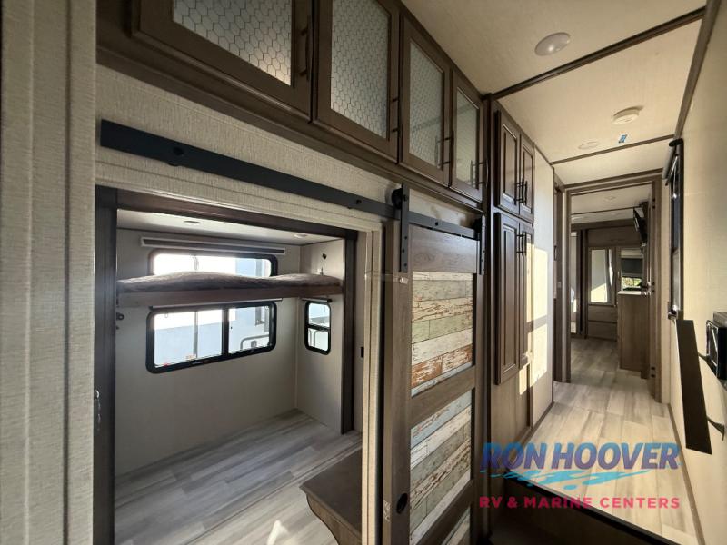 2023 GRAND DESIGN 378MBS - Image 14