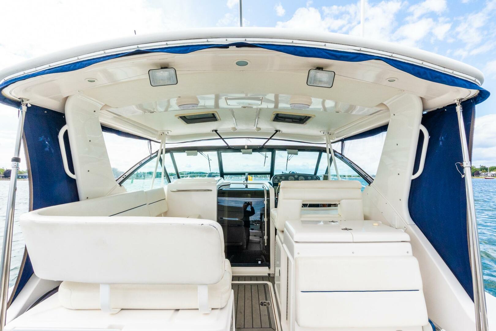 2002 Tiara Yachts 35 Open - Image 4