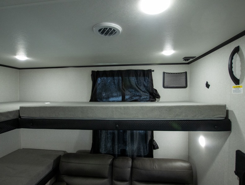 2026 Jayco Jay Feather 29QBH - Image 15