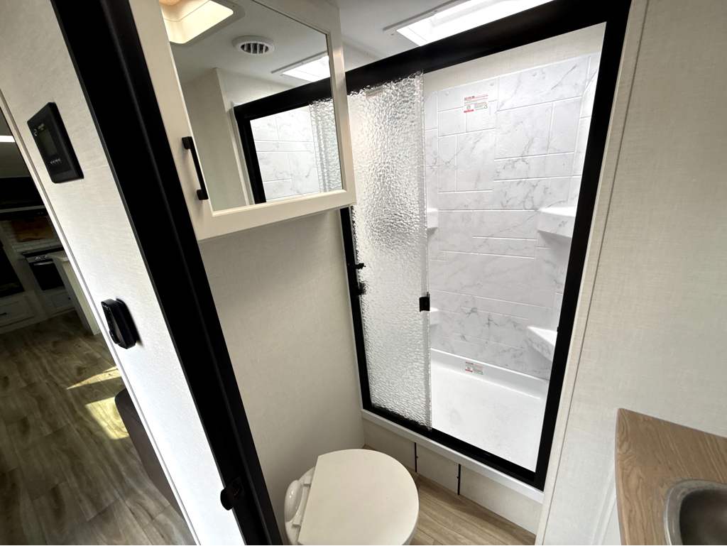 2027 VENTURE RV SPORTTREK 336VRK - Image 20