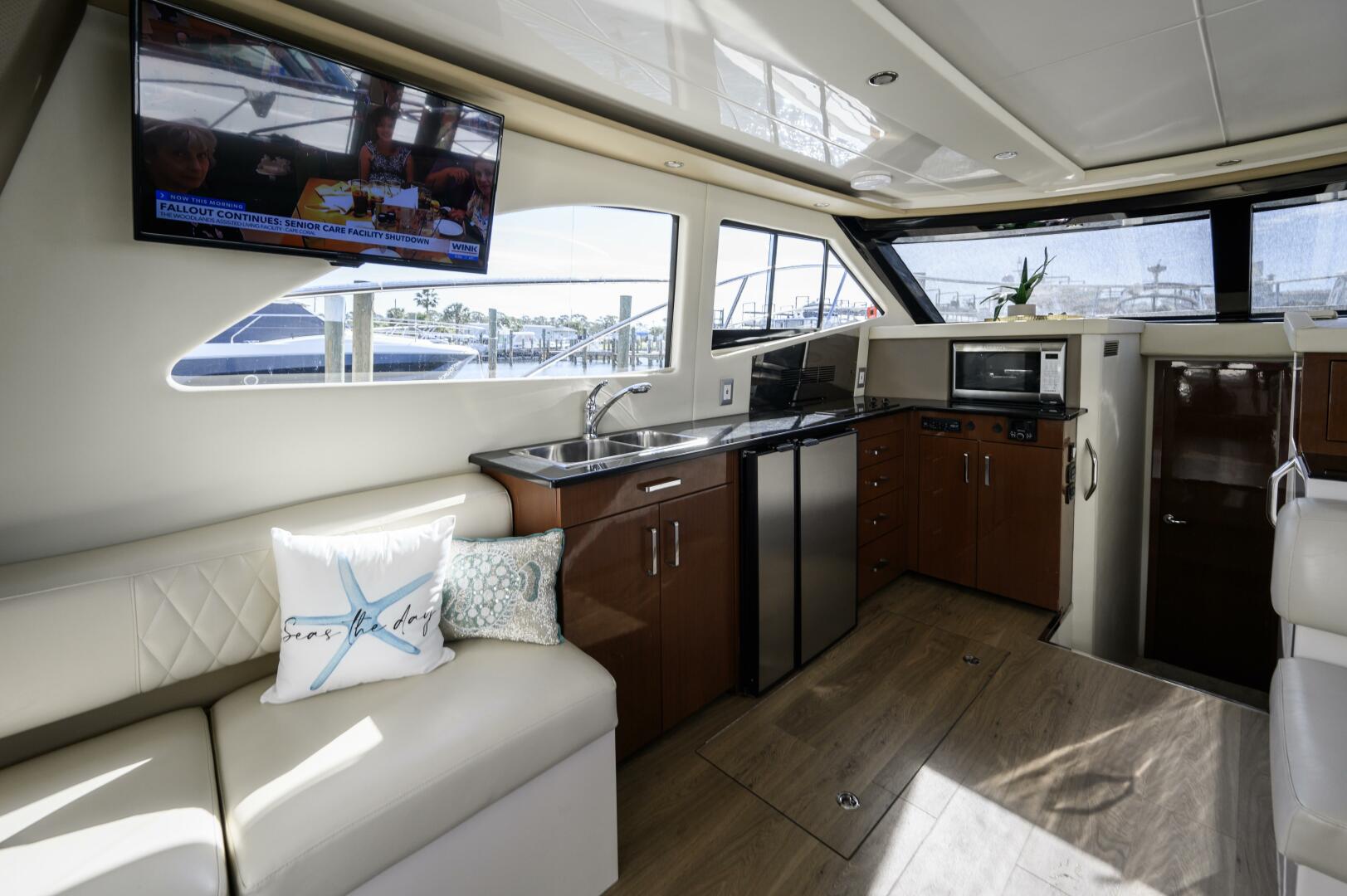 2017 Carver C40 - Image 21