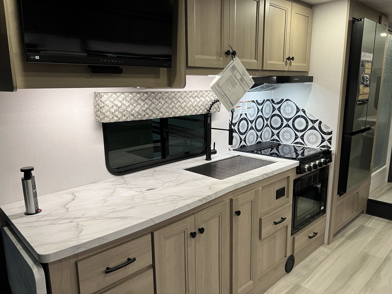 2026 Forest River Sunseeker 3010DSF - Image 12