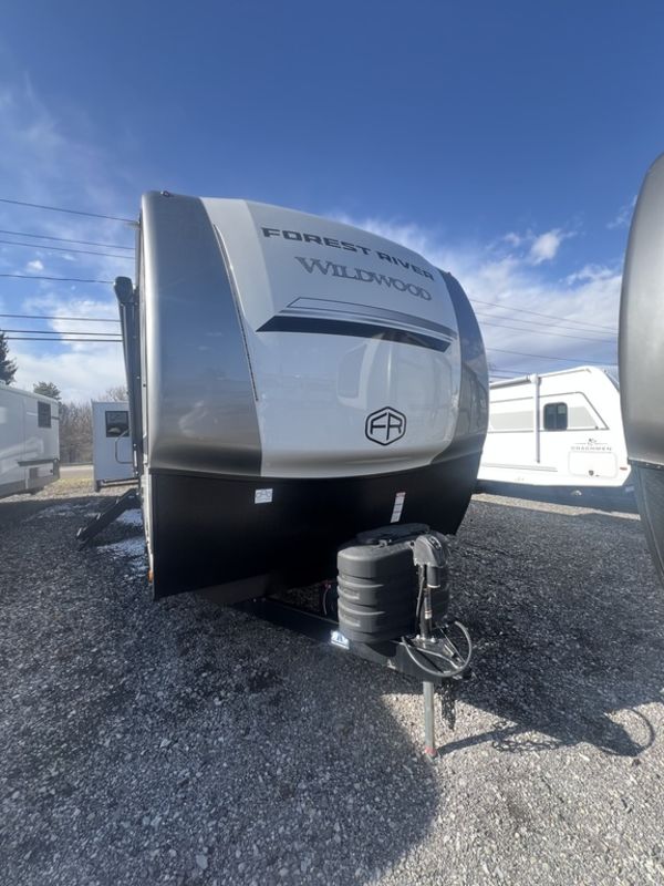 2026 Wildwood WBT323RLI - Image 5
