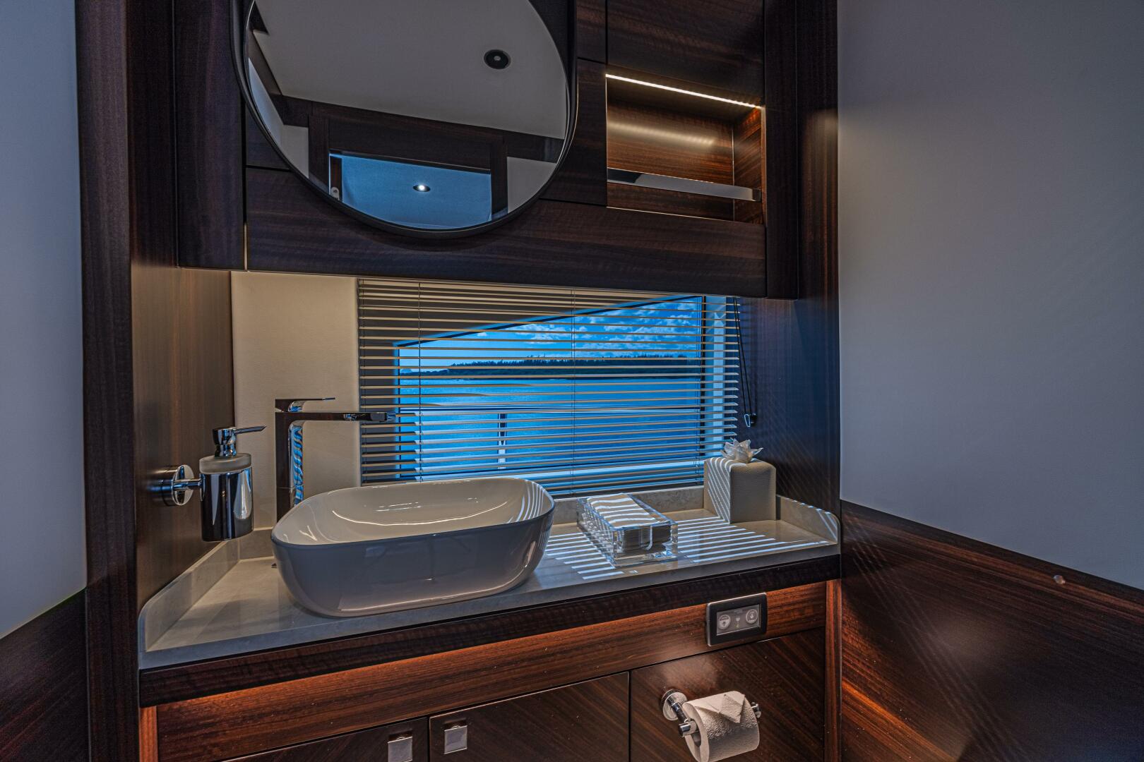 2025 Sunseeker - Image 61