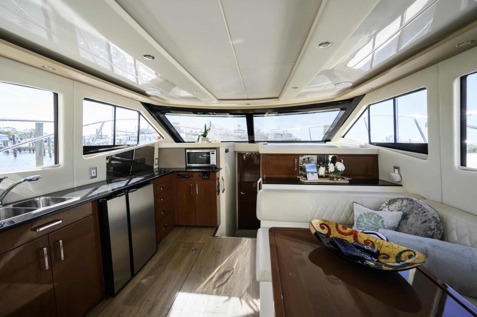 2017 Carver C40 - Image 22