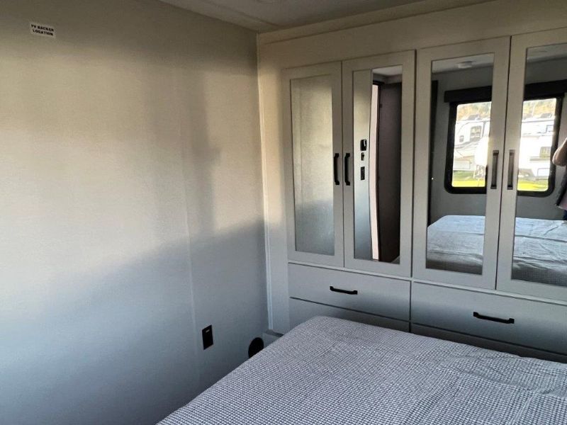 2026 Grand Design Momentum G-Class Fifth Wheel 394G - Image 16