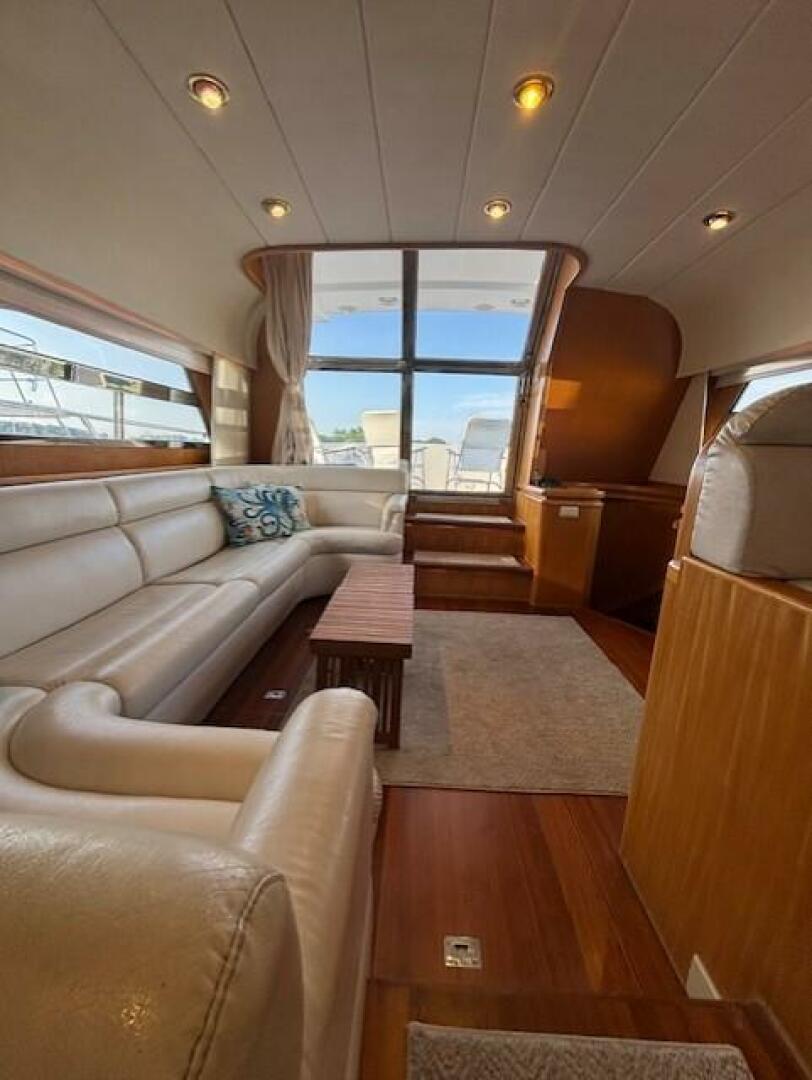 1994 Johnson High Tech 56' Euro - Image 17