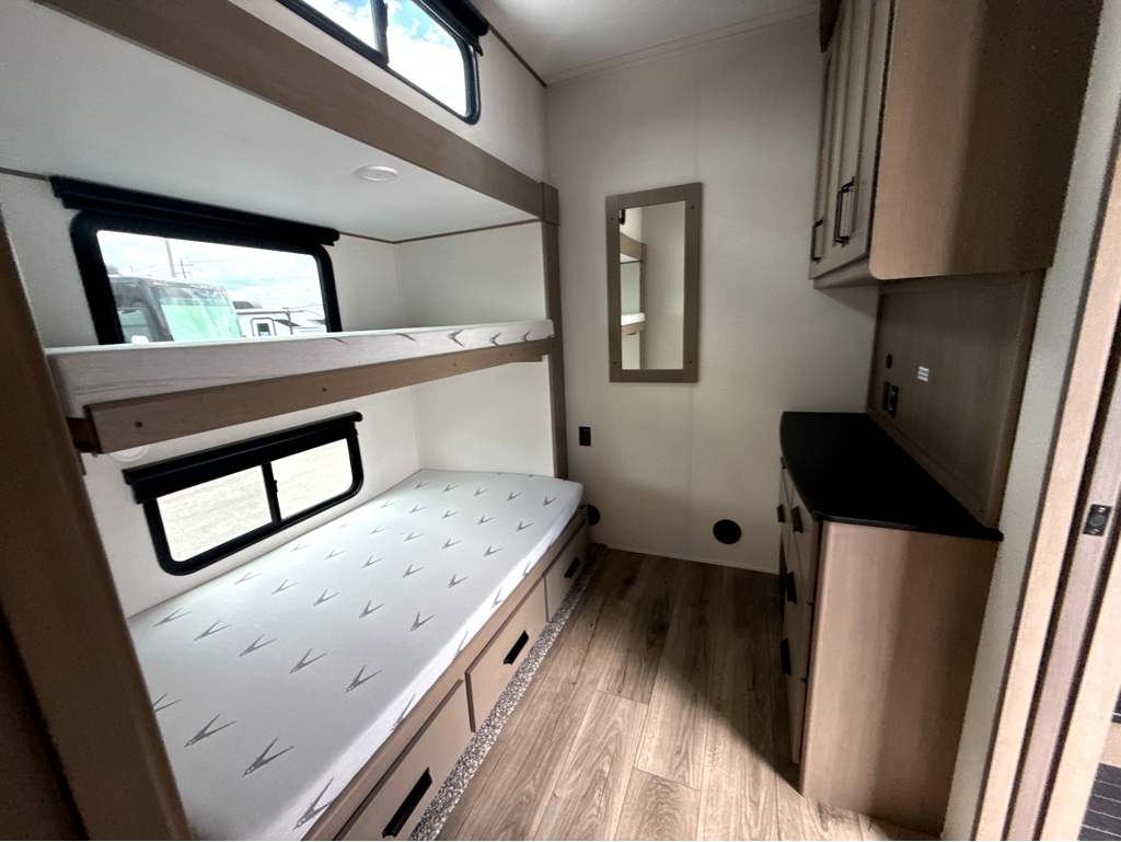 2027 GRAND DESIGN REFLECTION 324MBS - Image 18