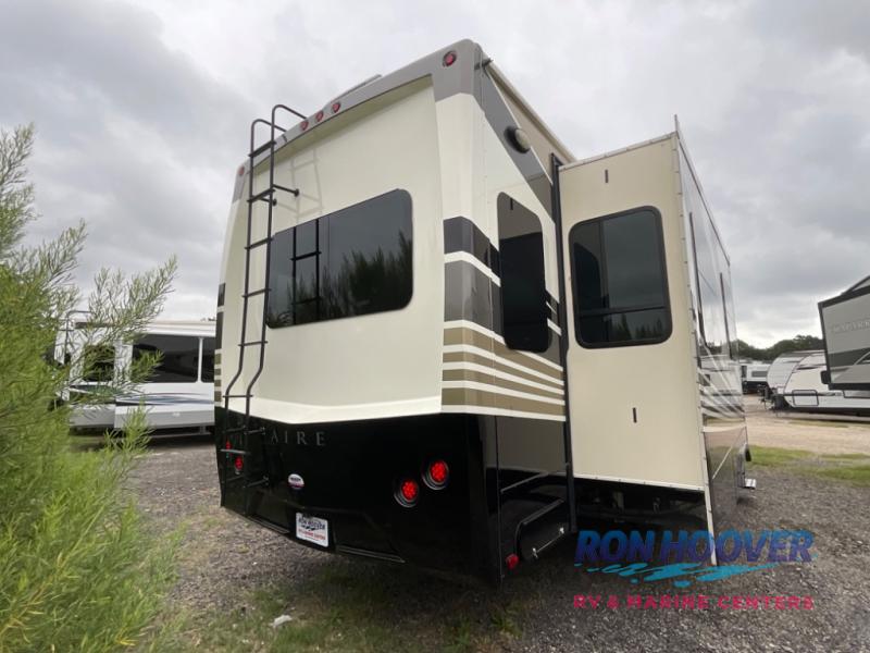 2018 DRV MOBILE SUITES AIRE 38 - Image 4