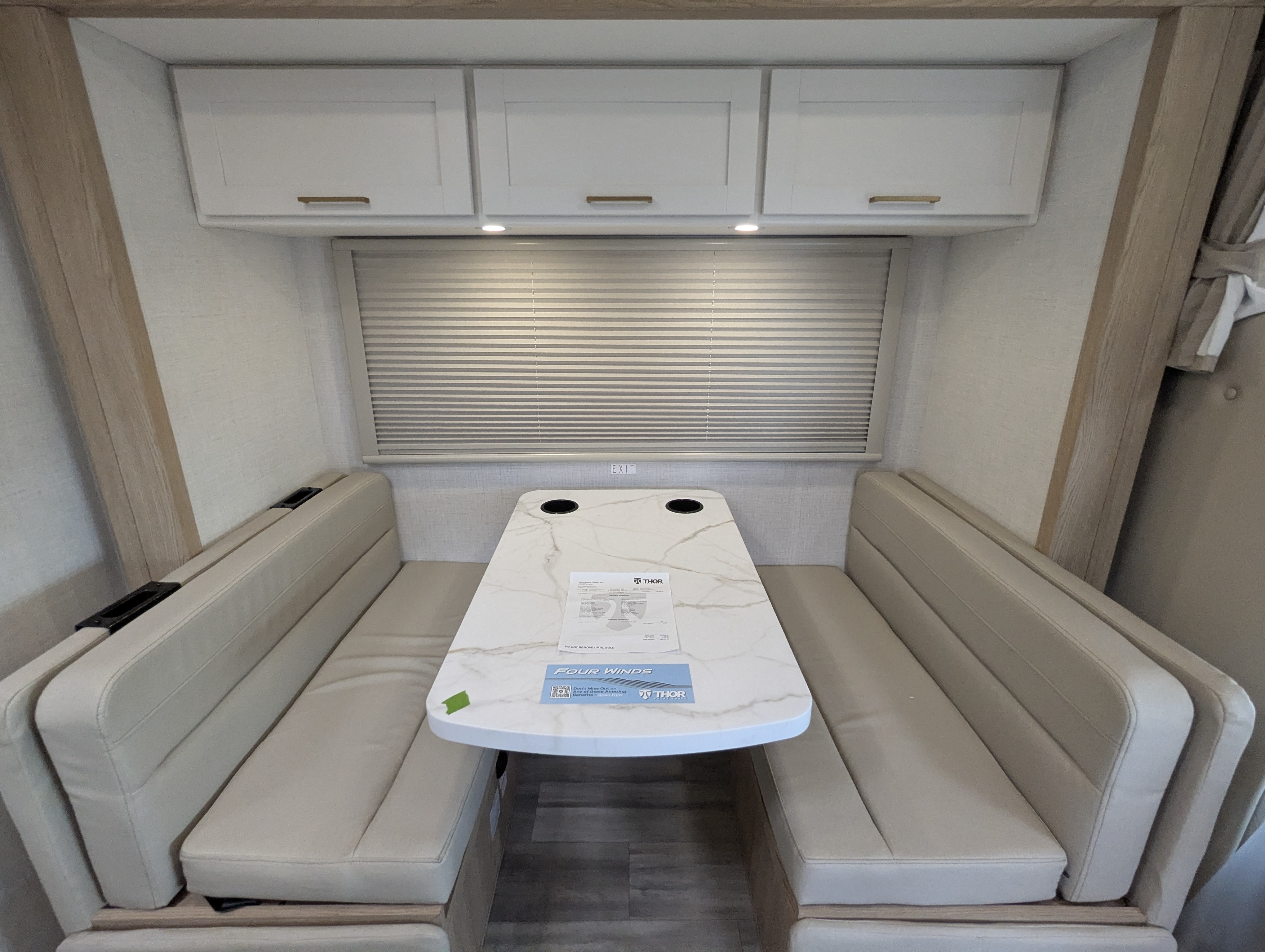 2027 Thor Motor Coach Four Winds 25Z - Image 20