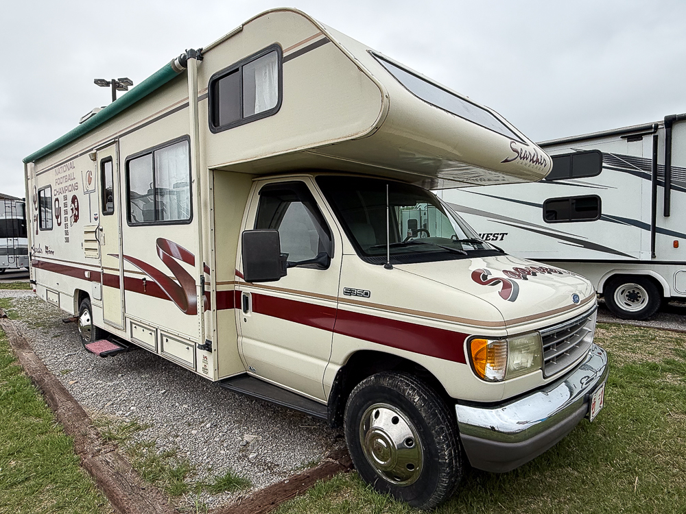 1994 FLEETWOOD SEARCHER M-Z29 - Image 1