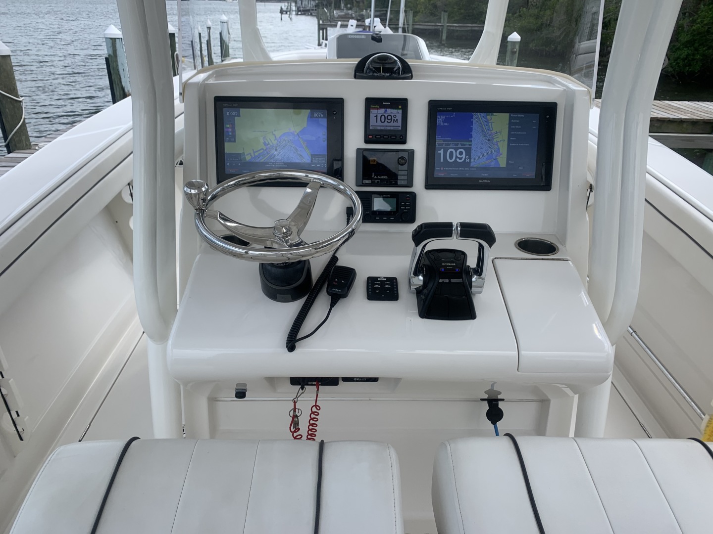 2018 Jupiter 30 HFS - Image 16