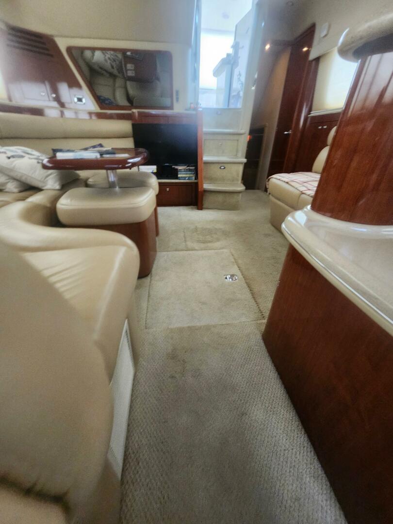 2003 Sea Ray 480 Motor Yacht - Image 11