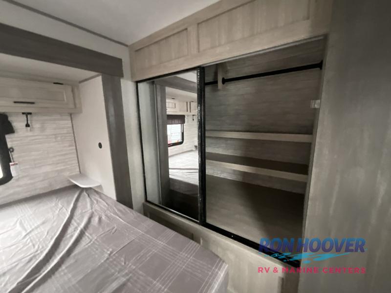 2026 COACHMEN 333DORM - Image 23