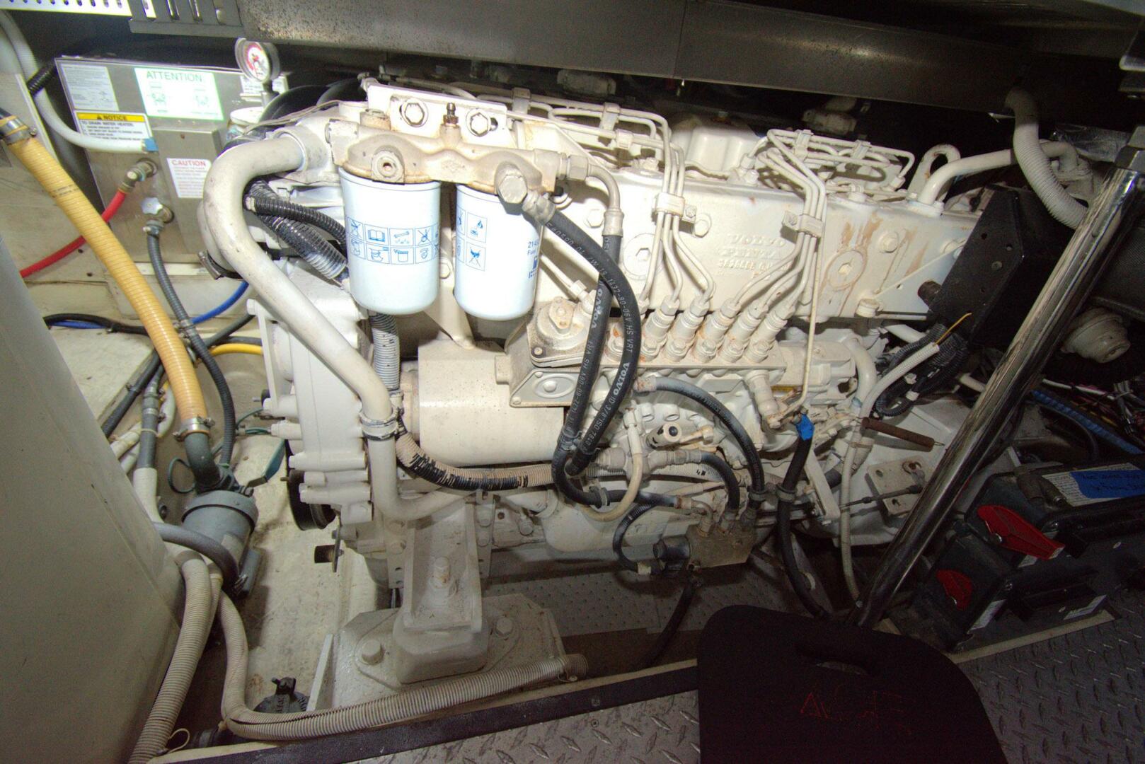 2005 Carver 444 Cockpit Motor Yacht - Image 50