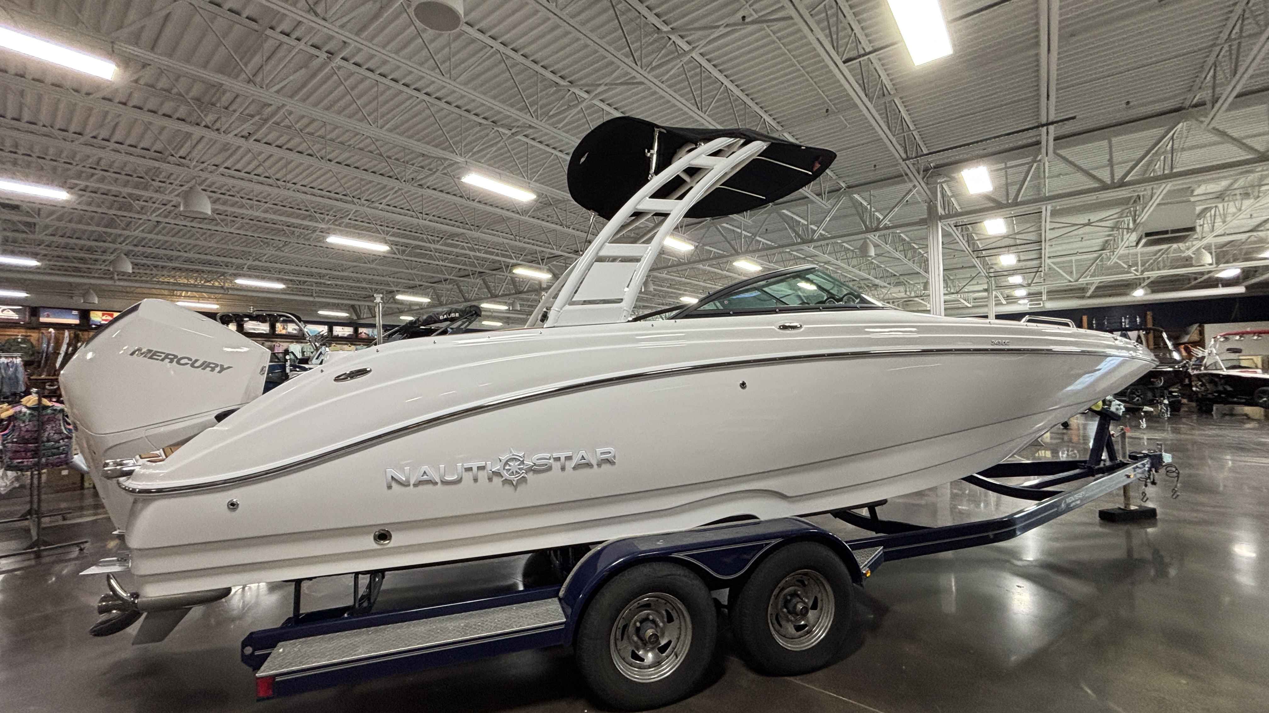 2025 Nauticstar 243DC Deck - Image 1